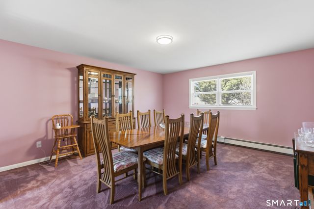 9 Evas Drive, Brookfield, CT 06804