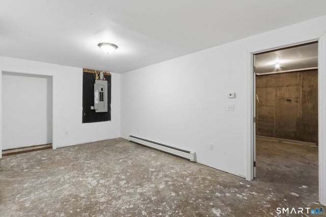 9 Evas Drive, Brookfield, CT 06804