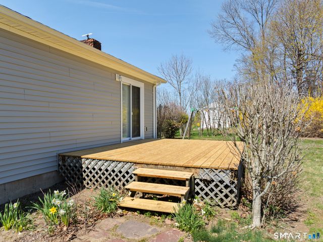 9 Evas Drive, Brookfield, CT 06804