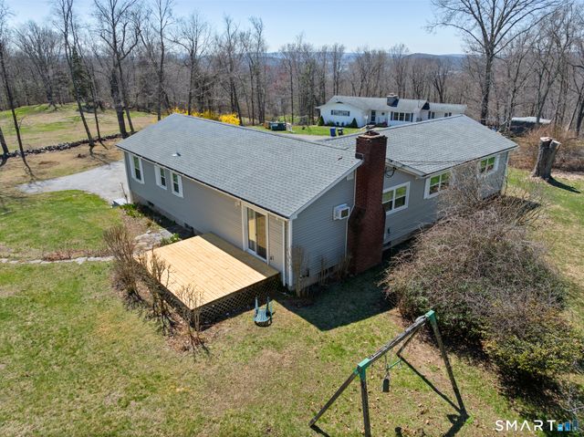 9 Evas Drive, Brookfield, CT 06804