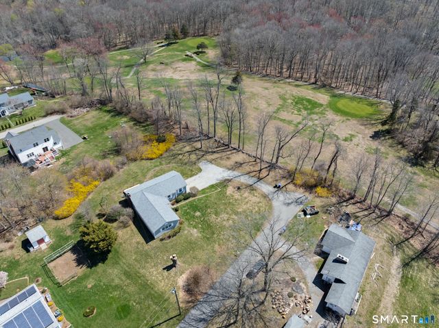 9 Evas Drive, Brookfield, CT 06804