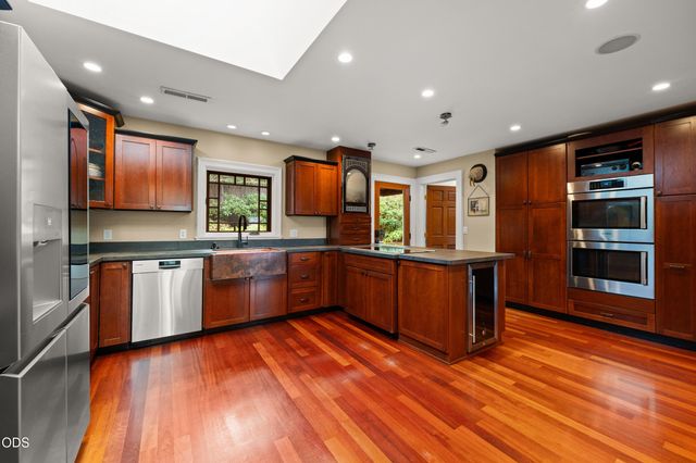 364 Hargadine Street, Ashland, OR 97520