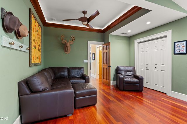 364 Hargadine Street, Ashland, OR 97520