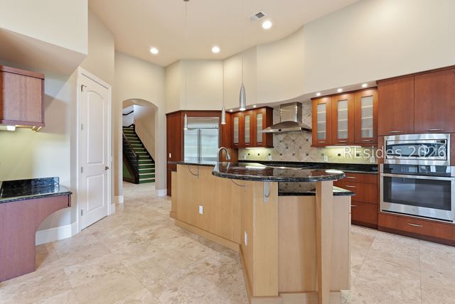 1 Victory Point Ln, Bluffton, SC 29910