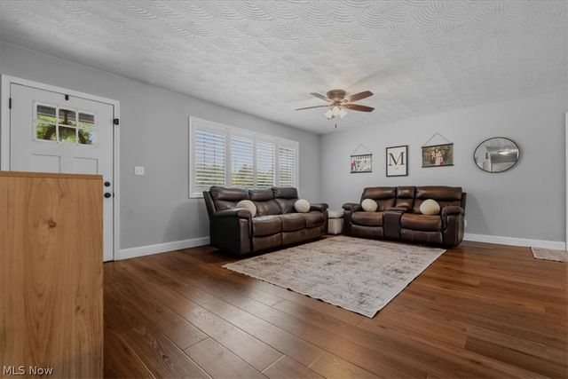 303 59th Street, Vienna, WV 26105