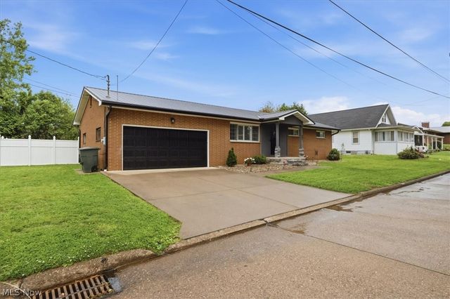 303 59th Street, Vienna, WV 26105