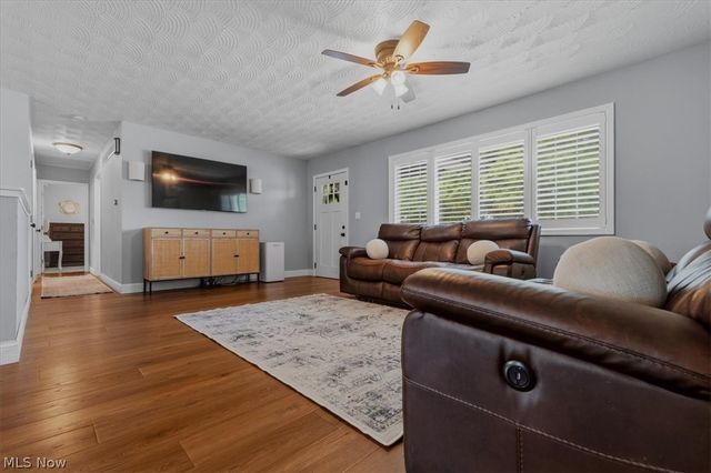 303 59th Street, Vienna, WV 26105