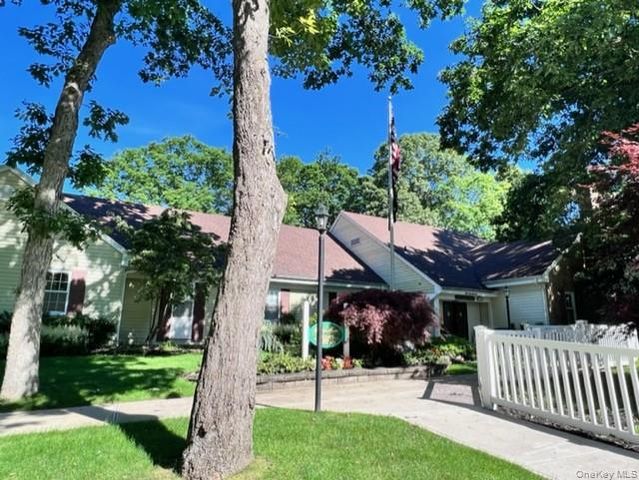 541 Stratford Lane, Ridge, NY 11961