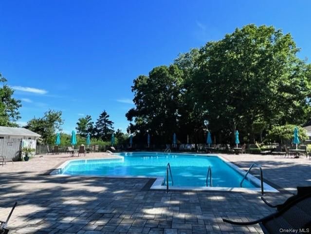 541 Stratford Lane, Ridge, NY 11961