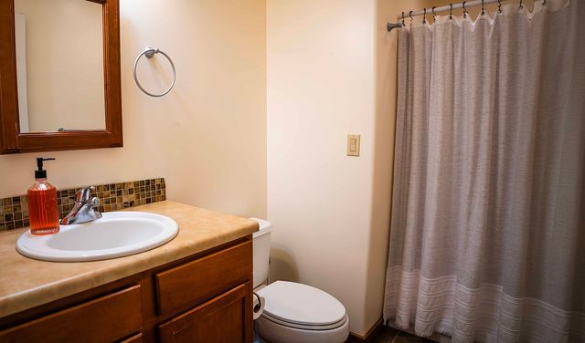 8 New Village Avenue, Santa Fe, NM 87508