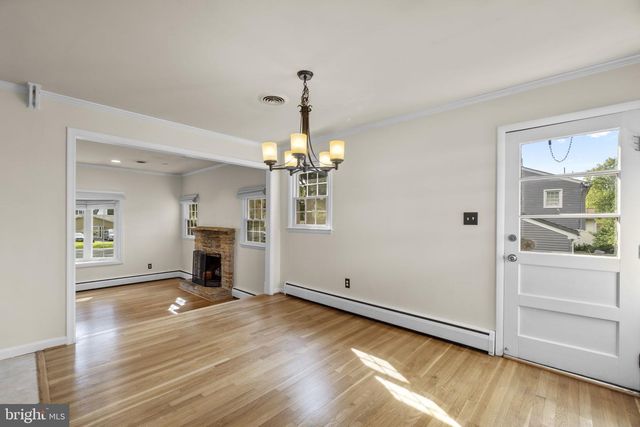 2802 GREENWAY DR, Ellicott City, MD 21042