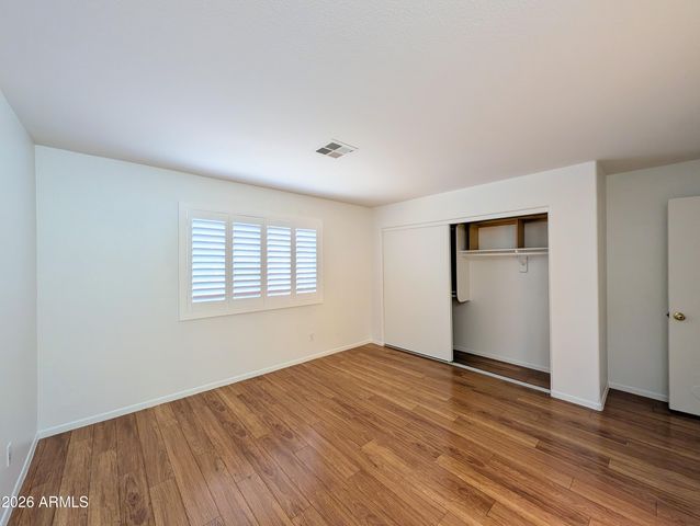 2824 W ANGELA Drive, Phoenix, AZ 85053