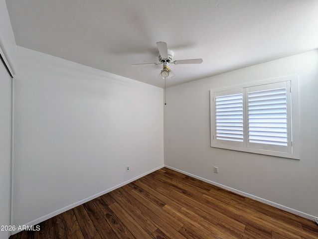 2824 W ANGELA Drive, Phoenix, AZ 85053