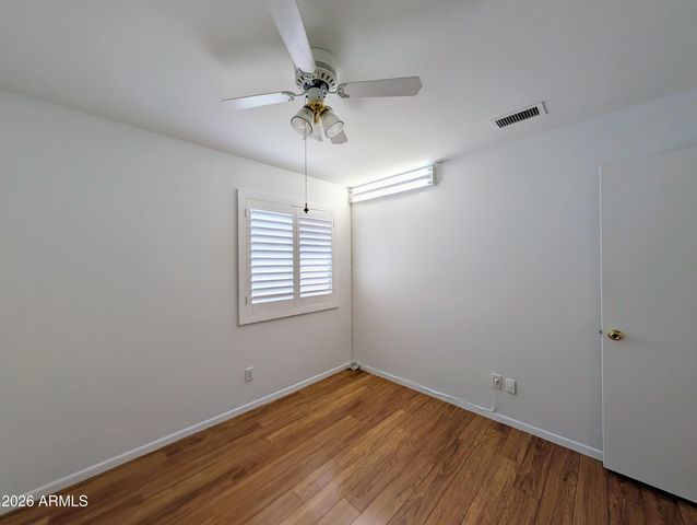 2824 W ANGELA Drive, Phoenix, AZ 85053