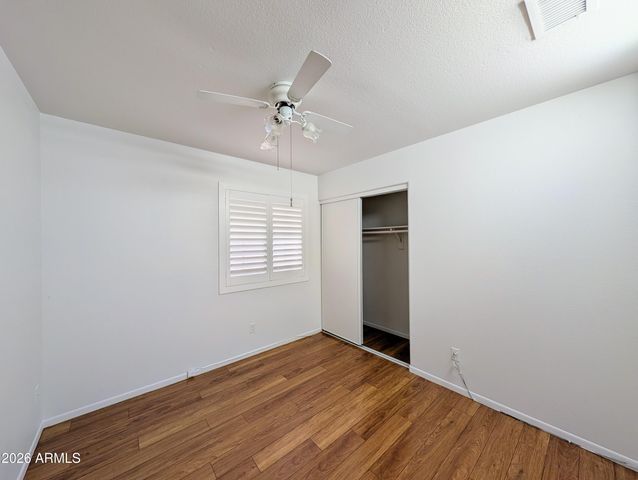 2824 W ANGELA Drive, Phoenix, AZ 85053