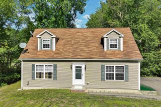 29 Lawrence Road, Salem, NH 03079