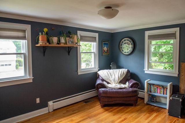 15 Lambert Av, Stoughton, MA 02072