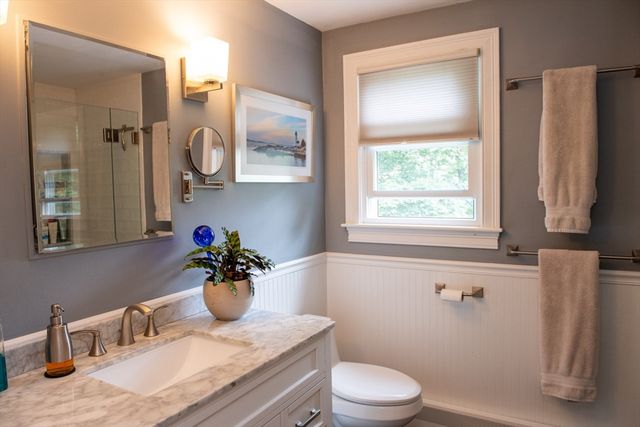 15 Lambert Av, Stoughton, MA 02072