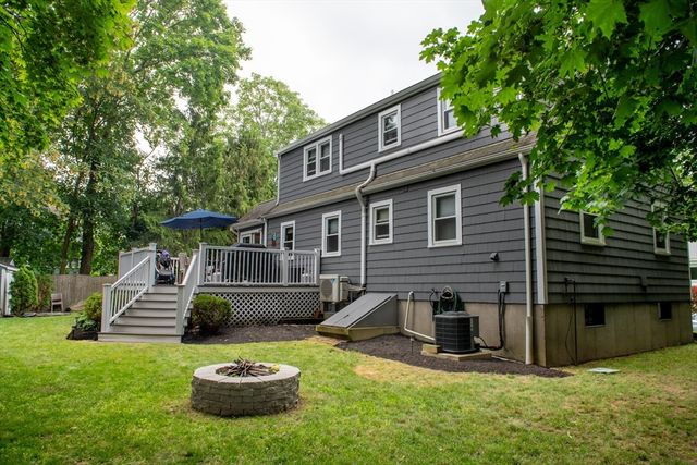 15 Lambert Av, Stoughton, MA 02072