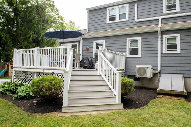 15 Lambert Av, Stoughton, MA 02072