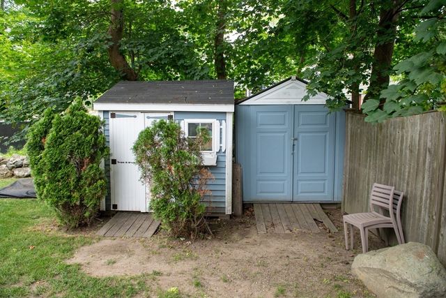 15 Lambert Av, Stoughton, MA 02072