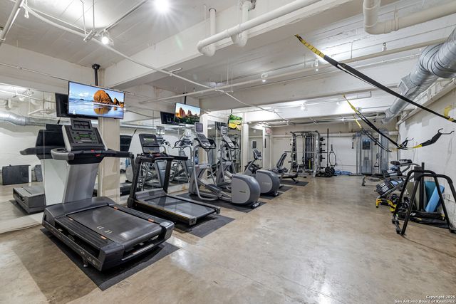 1401 S Flores St Apt 202, San Antonio, TX 78204