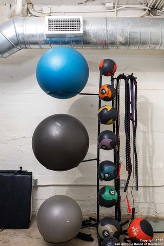 1401 S Flores St Apt 202, San Antonio, TX 78204