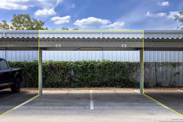 1401 S Flores St Apt 202, San Antonio, TX 78204