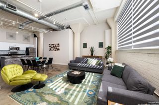 1401 S Flores St Apt 202, San Antonio, TX 78204