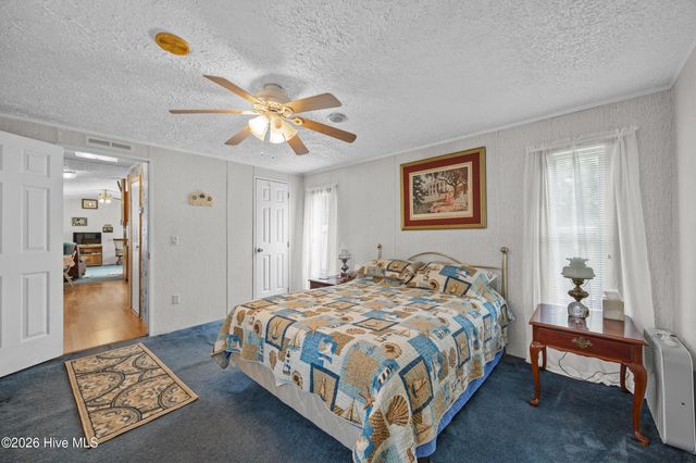 4568 Cedar Street SE, Saint James, NC 28461