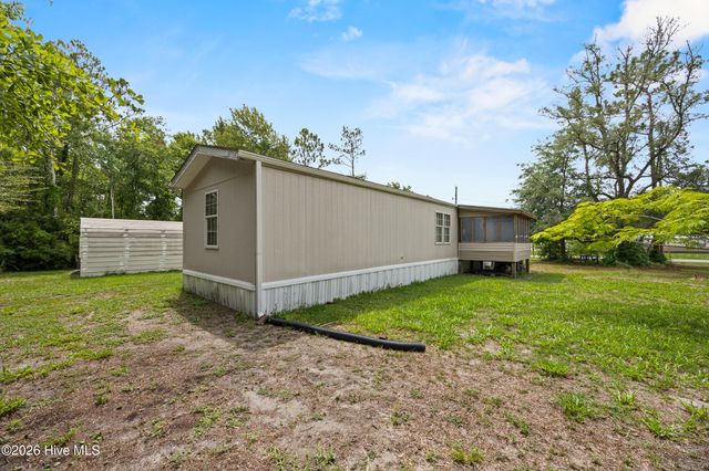 4568 Cedar Street SE, Saint James, NC 28461