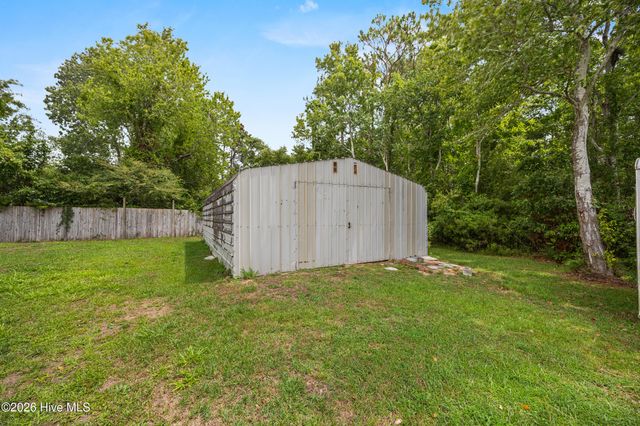 4568 Cedar Street SE, Saint James, NC 28461