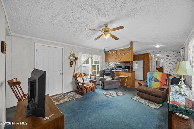 4568 Cedar Street SE, Saint James, NC 28461