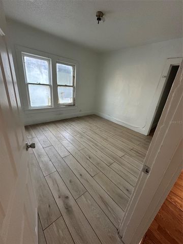 2320 5TH STREET S, St Petersburg, FL 33705