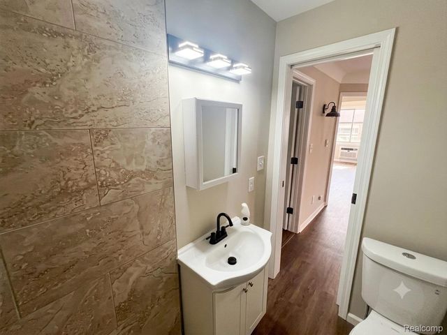 557 WHITE Avenue, Lincoln Park, MI 48146