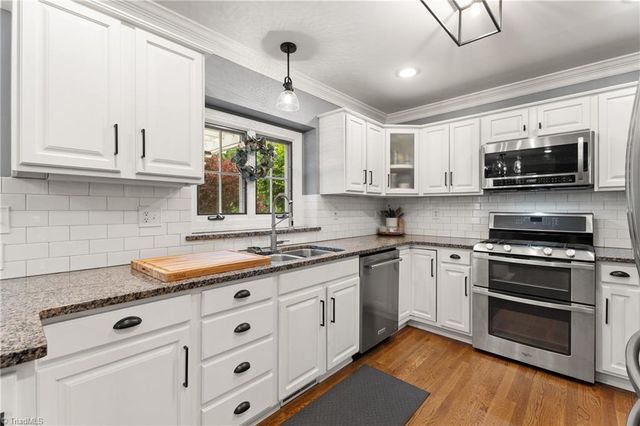 4000 Pemberton Court, Winston-salem, NC 27106