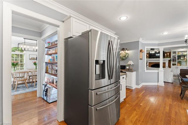 4000 Pemberton Court, Winston-salem, NC 27106