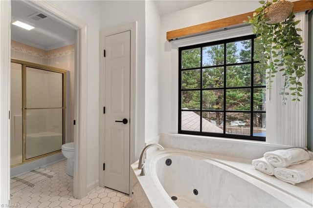 4000 Pemberton Court, Winston-salem, NC 27106