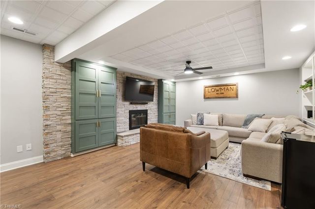 4000 Pemberton Court, Winston-salem, NC 27106