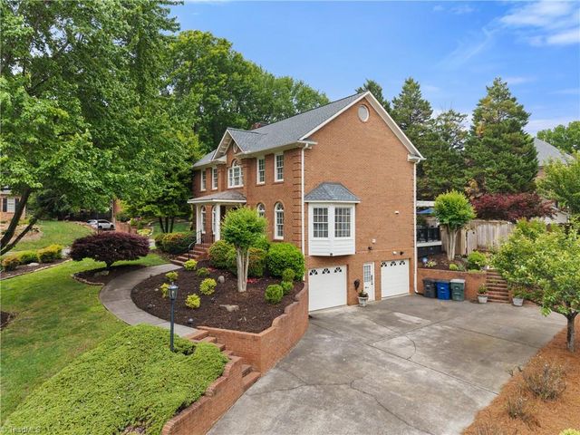 4000 Pemberton Court, Winston-salem, NC 27106
