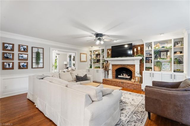 4000 Pemberton Court, Winston-salem, NC 27106