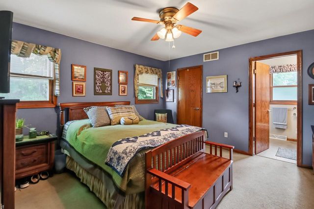 513 Polaris STREET, West Bend, WI 53095