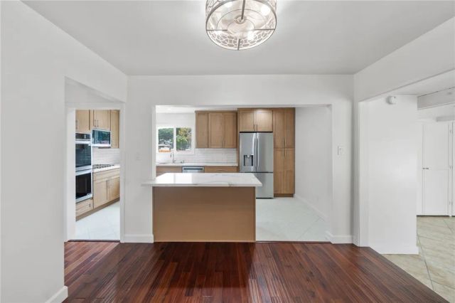 6848 E Los Santos, Long Beach, CA 90815
