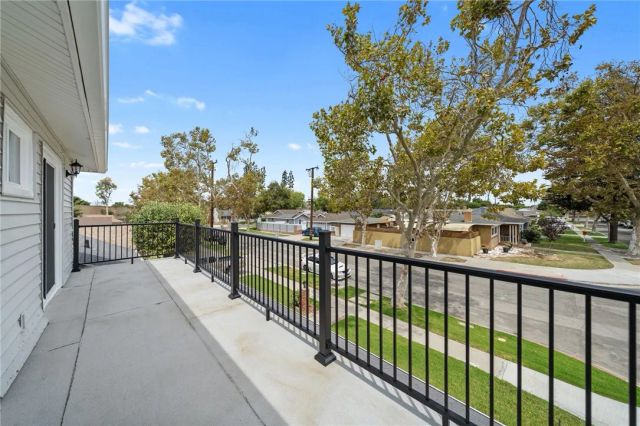 6848 E Los Santos, Long Beach, CA 90815