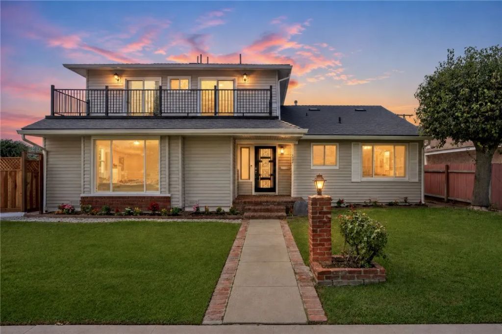 6848 E Los Santos, Long Beach, CA 90815