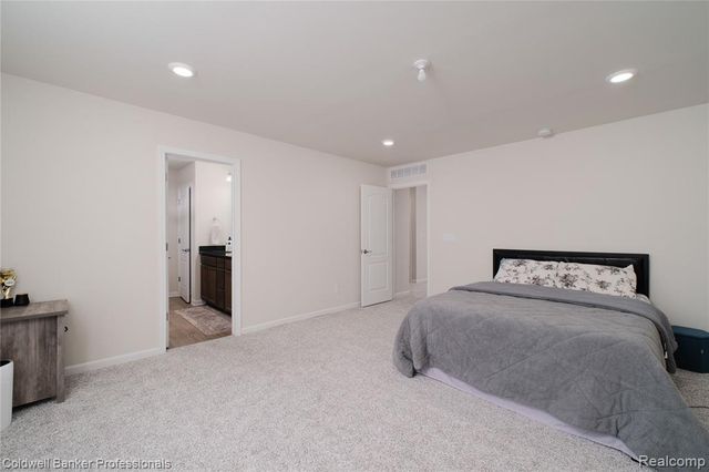 4813 Marquette Drive, Milford, MI 48381