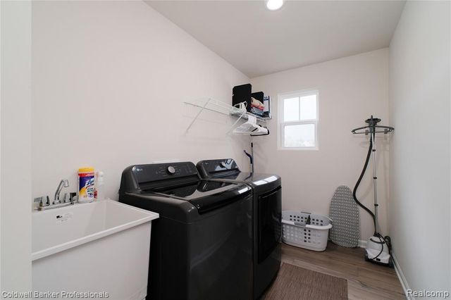 4813 Marquette Drive, Milford, MI 48381