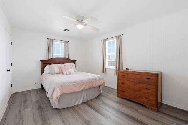 955 Four Point Rd, Dulac, LA 70353
