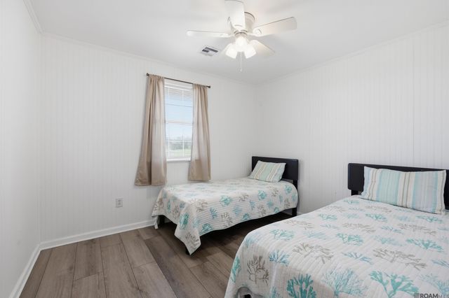 955 Four Point Rd, Dulac, LA 70353