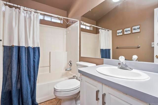 15935 SPRING OAKS RD 50, El Cajon, CA 92021